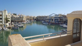 Гостиница Magnifico apartamento con vistas en Puerto Marina  Бенальмадена